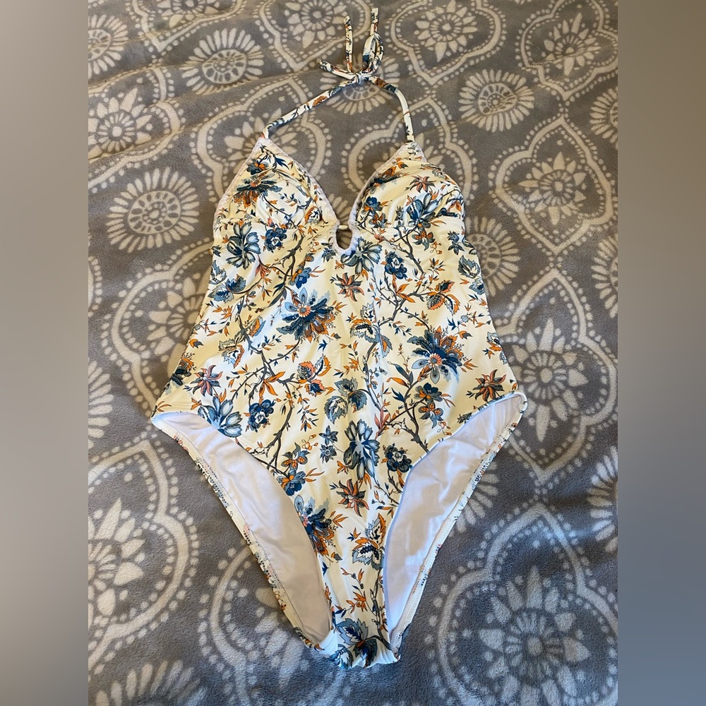 Floral Women’s Swimwear